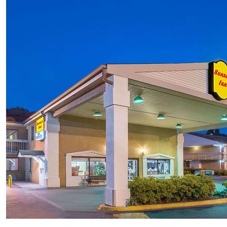 Sunset Inn Northlake シャーロット エクステリア 写真